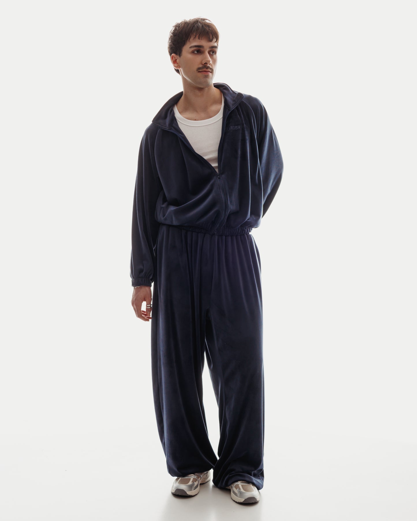 VELOUR SET in Deep Blue