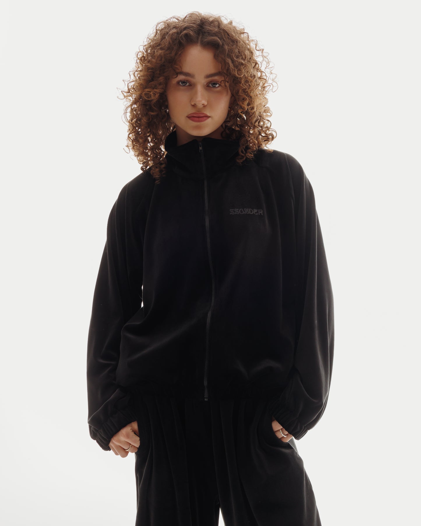 VELOUR SET in Ink Black